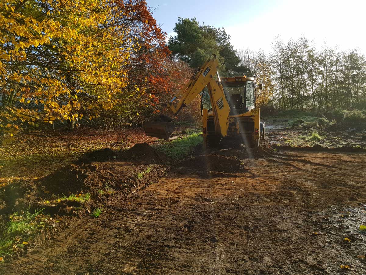 digging foundation for car park with JCB 3CX